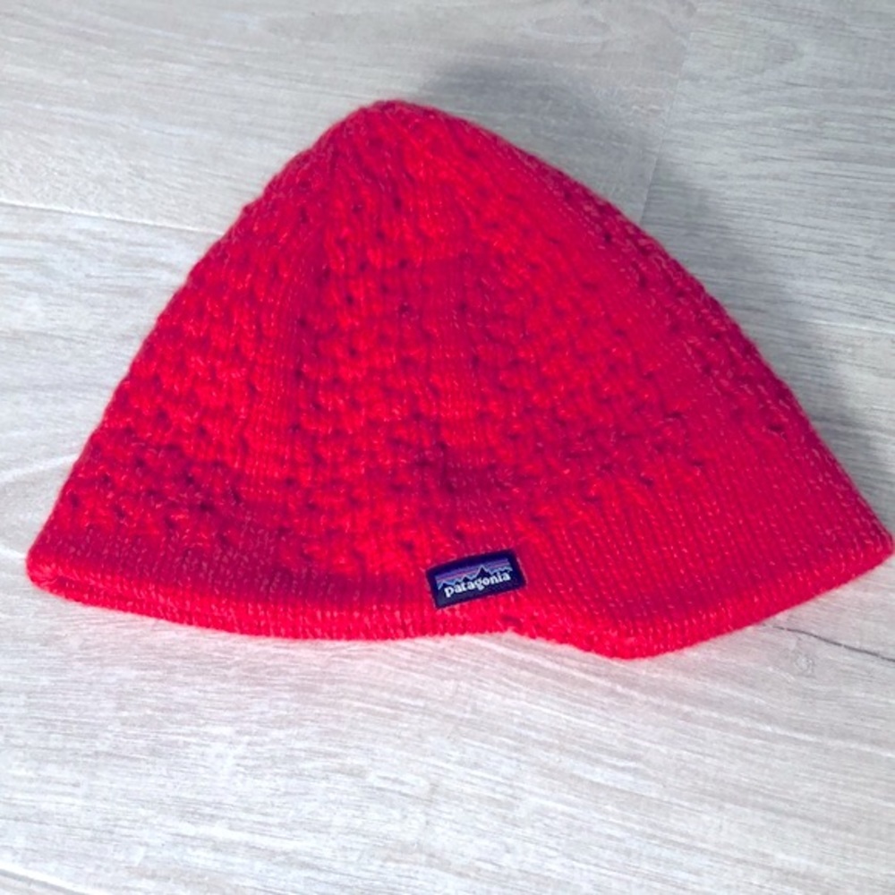 Patagonia Woman’s Cable Knit Hat/Beanie
